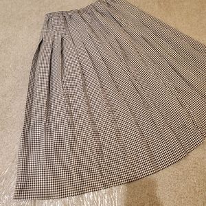 Black houndstooth skirt